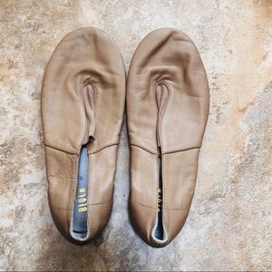 Bloch Jazz dance shoes, tan.
